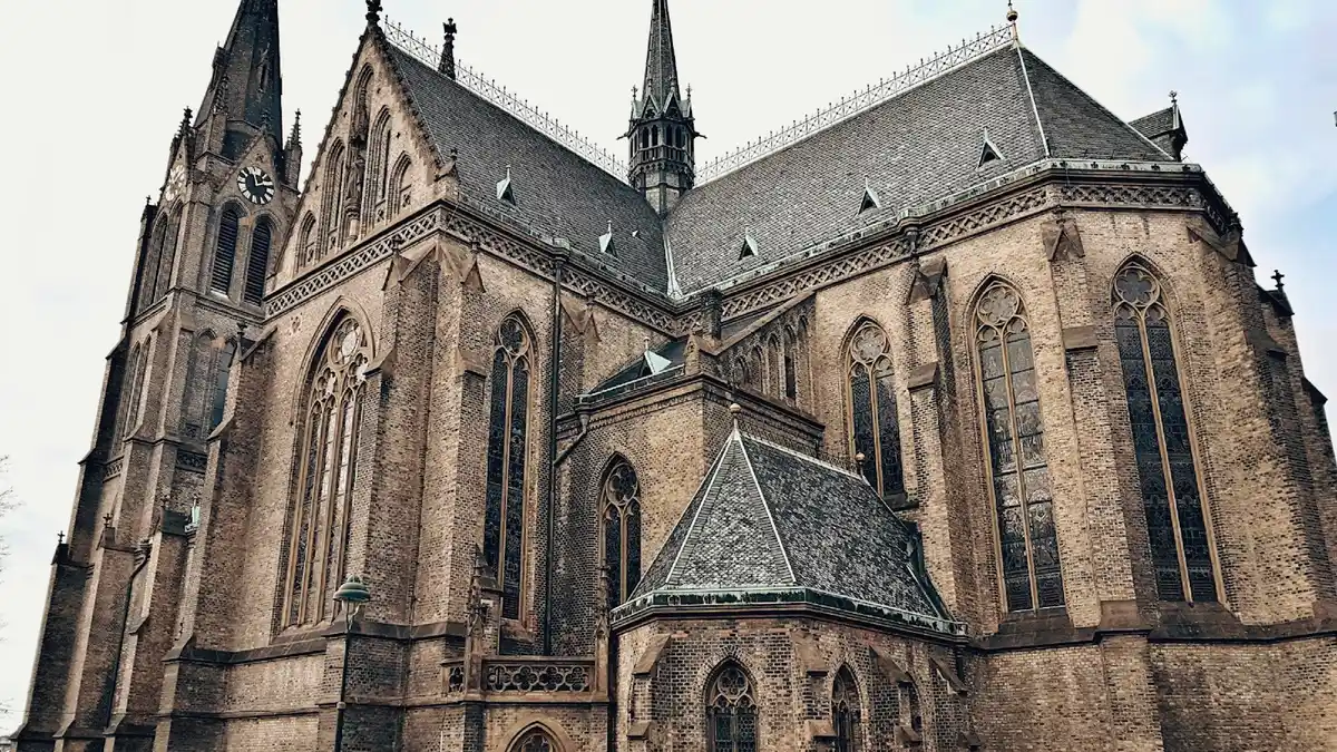 Vista panorámica del Castillo de Praga y la Catedral de San Vito